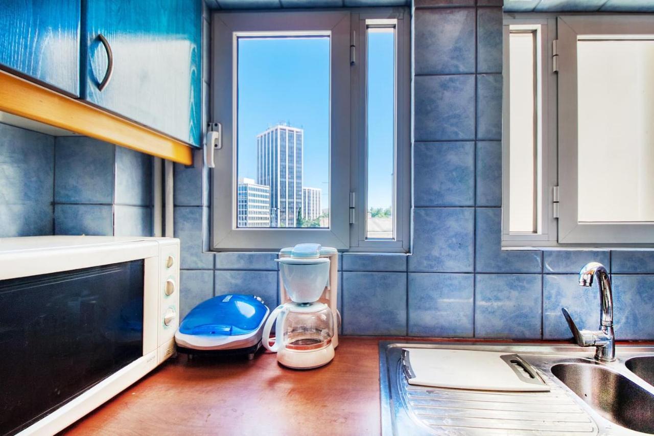 Spacious Flat Near Ampelokipoi Metro Station Athens Exterior photo